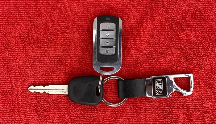 2017 Maruti Alto 800 LXI O, Petrol, Manual, 68,428 km, Key Close Up