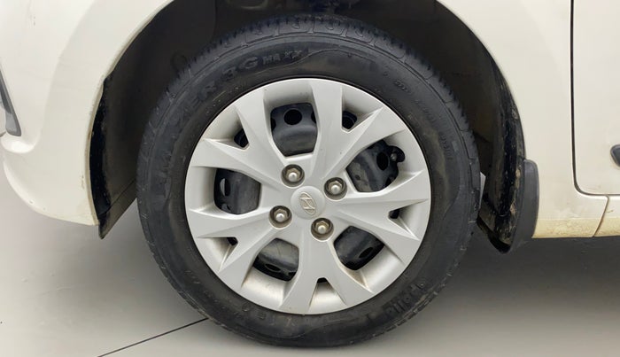 2016 Hyundai Grand i10 MAGNA 1.2 KAPPA VTVT, Petrol, Manual, 22,836 km, Left Front Wheel