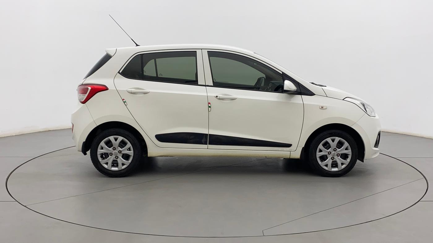 2016 Hyundai Grand i10 MAGNA 1.2 KAPPA VTVT, Petrol, Manual, 22,836 km, Right Side View