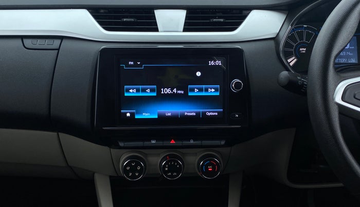 2020 Renault TRIBER 1.0 RXZ, Petrol, Manual, 16,914 km, Air Conditioner