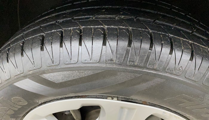 2021 KIA SONET HTX 1.0 IMT, Petrol, Manual, 20,671 km, Left Front Tyre Tread