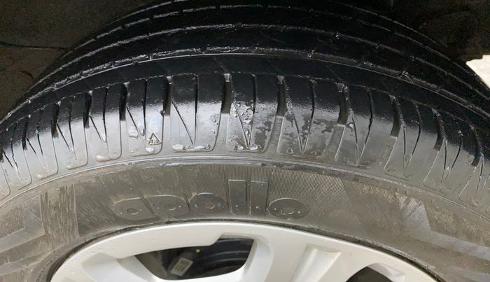 2021 KIA SONET HTX 1.0 IMT, Petrol, Manual, 20,671 km, Left Rear Tyre Tread