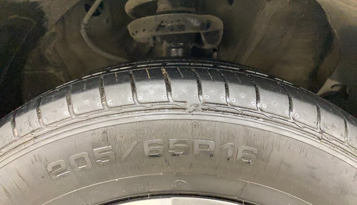 2021 KIA SELTOS HTE 1.5 PETROL, Petrol, Manual, 18,172 km, Right Front Tyre Tread