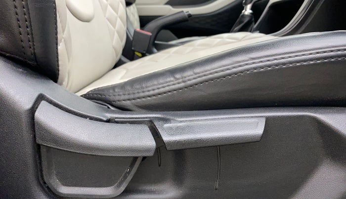 2021 Hyundai Creta S 1.5 PETROL, Petrol, Manual, 41,211 km, Driver Side Adjustment Panel