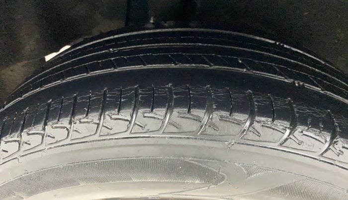 2018 Maruti Baleno DELTA PETROL 1.2, Petrol, Manual, 61,296 km, Right Rear Tyre Tread