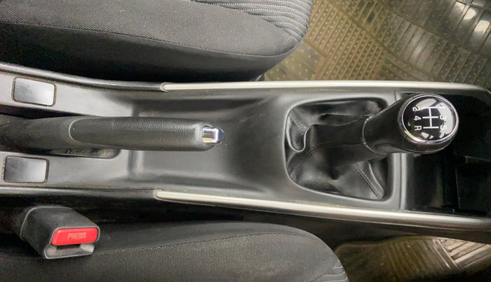 2018 Maruti Baleno DELTA PETROL 1.2, Petrol, Manual, 61,296 km, Gear Lever