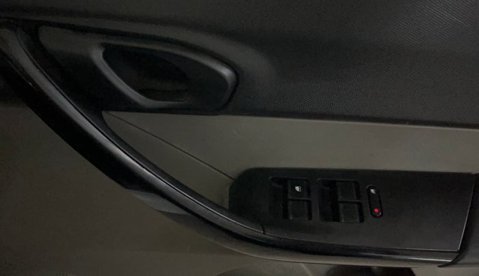2018 Tata Tiago XT PETROL, Petrol, Manual, 59,643 km, Driver Side Door Panels Control