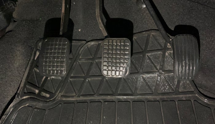 2018 Tata Tiago XT PETROL, Petrol, Manual, 59,643 km, Pedals