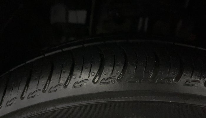 2018 Tata Tiago XT PETROL, Petrol, Manual, 59,643 km, Left Front Tyre Tread