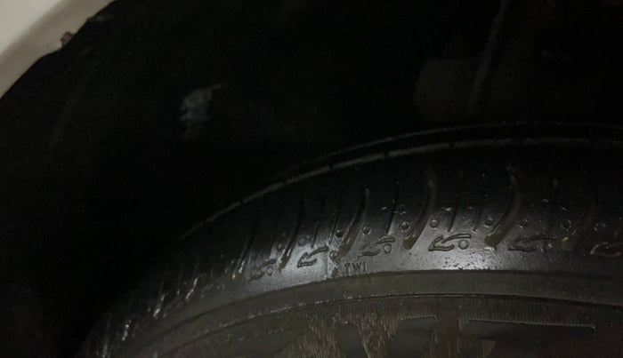 2018 Tata Tiago XT PETROL, Petrol, Manual, 59,643 km, Right Front Tyre Tread