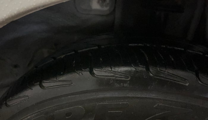 2018 Tata Tiago XT PETROL, Petrol, Manual, 59,643 km, Left Rear Tyre Tread