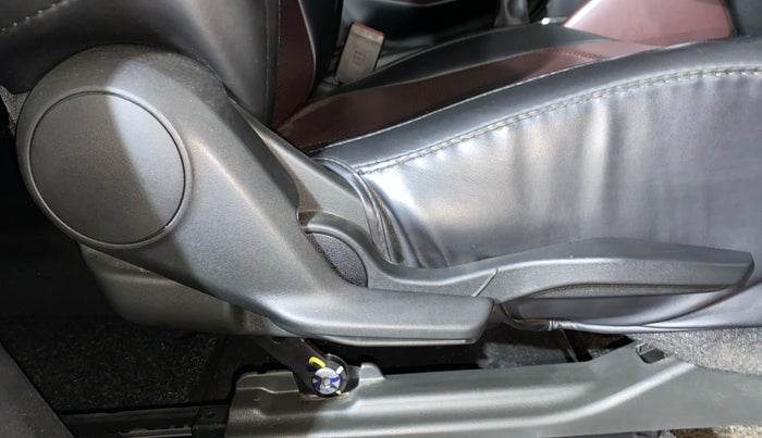 2024 Maruti Grand Vitara SIGMA SMART HYBRID, Petrol, Manual, 18,449 km, Driver Side Adjustment Panel