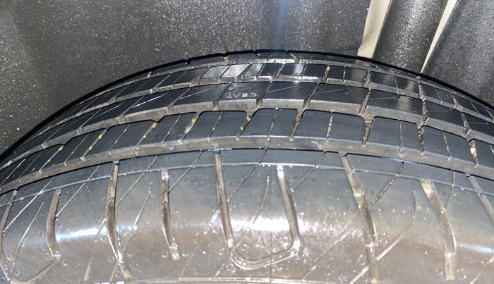 2024 Maruti Grand Vitara SIGMA SMART HYBRID, Petrol, Manual, 18,449 km, Left Rear Tyre Tread