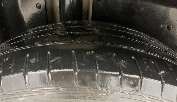 2019 MG HECTOR SMART 1.5 DCT PETROL, Petrol, Automatic, 32,506 km, Right Rear Tyre Tread