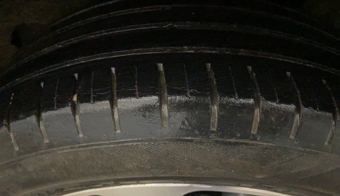 2019 Toyota Glanza V, Petrol, Manual, 38,264 km, Left Rear Tyre Tread