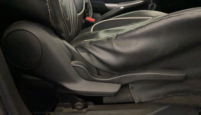 2019 Toyota Glanza V, Petrol, Manual, 38,264 km, Driver Side Adjustment Panel