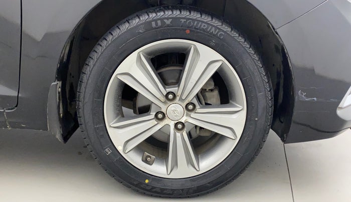 2018 Hyundai Verna 1.6 VTVT SX, Petrol, Manual, 63,194 km, Right Front Wheel