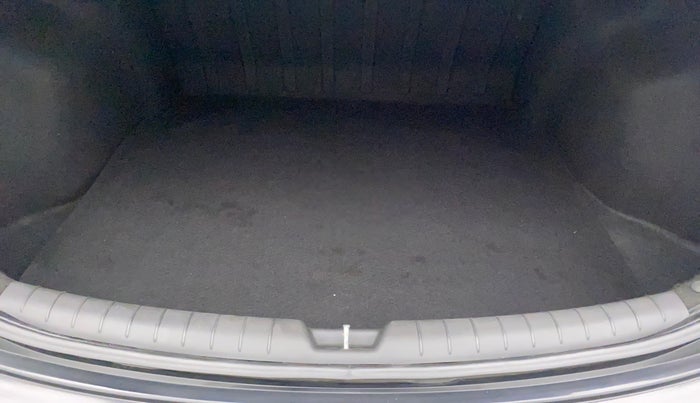 2018 Hyundai Verna 1.6 VTVT SX, Petrol, Manual, 63,194 km, Boot Inside