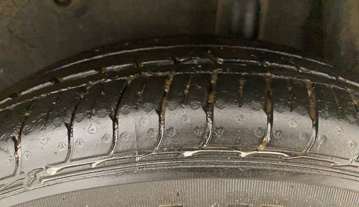 2016 Maruti Celerio VXI AMT, Petrol, Automatic, 50,900 km, Left Rear Tyre Tread