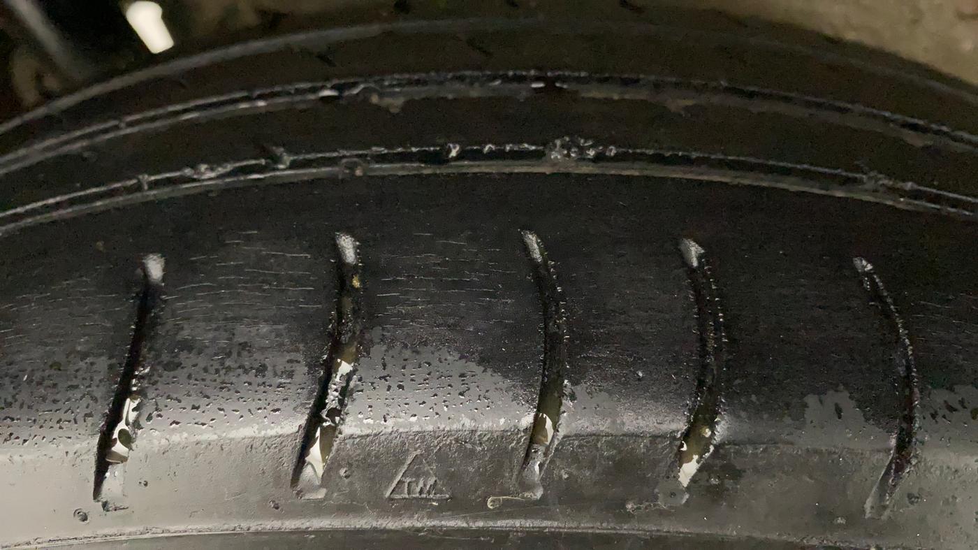 2016 Maruti Wagon R 1.0 LXI CNG, CNG, Manual, 95,299 km, Right Rear Tyre Tread