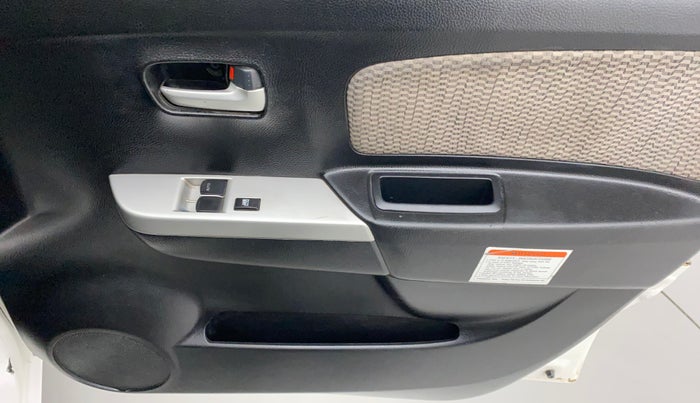 2016 Maruti Wagon R 1.0 LXI CNG, CNG, Manual, 95,299 km, Driver Side Door Panels Control