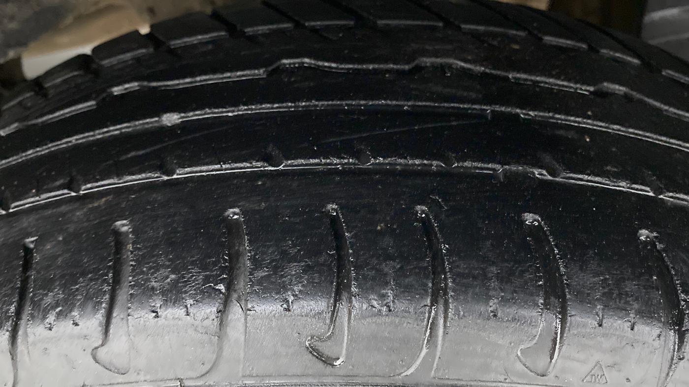 2016 Renault Duster RXZ AMT 110 PS, Diesel, Automatic, 65,544 km, Left Rear Tyre Tread