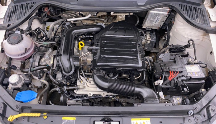 2021 Volkswagen Polo COMFORTLINE 1.0 TSI AT, Petrol, Automatic, 22,658 km, Open Bonet