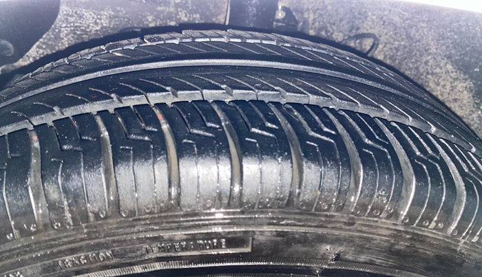 2022 Hyundai GRAND I10 NIOS SPORTZ 1.2 KAPPA VTVT, Petrol, Manual, 96,080 km, Left Front Tyre Tread