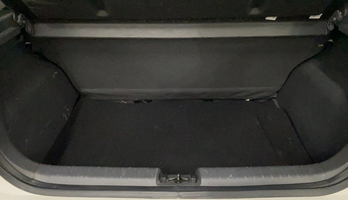 2022 Hyundai GRAND I10 NIOS SPORTZ 1.2 KAPPA VTVT, Petrol, Manual, 96,080 km, Boot Inside