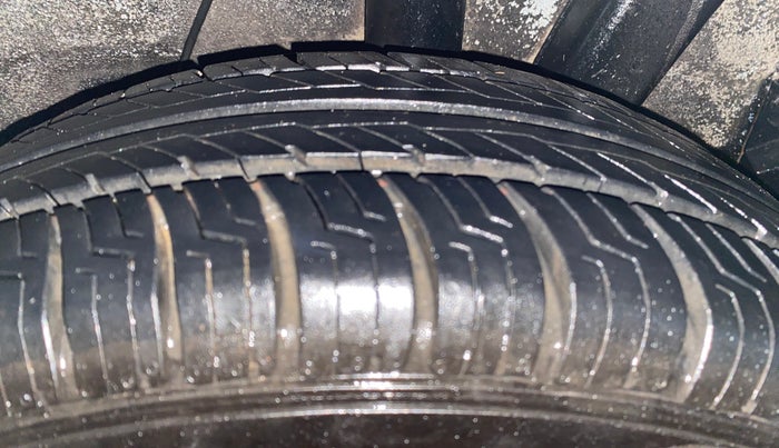 2022 Hyundai GRAND I10 NIOS SPORTZ 1.2 KAPPA VTVT, Petrol, Manual, 96,080 km, Left Rear Tyre Tread