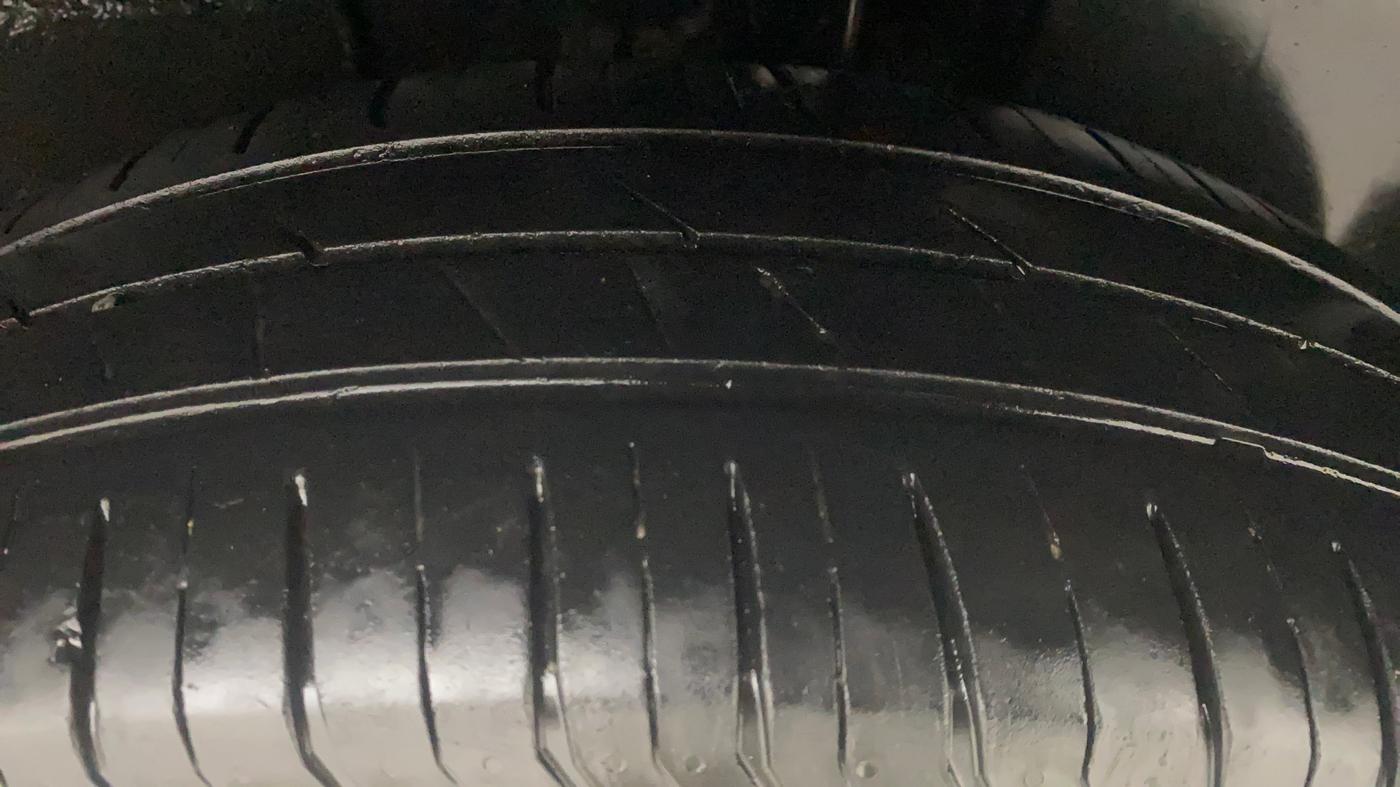 2021 Tata PUNCH ADVENTURE AMT, Petrol, Automatic, 73,695 km, Left Rear Tyre Tread