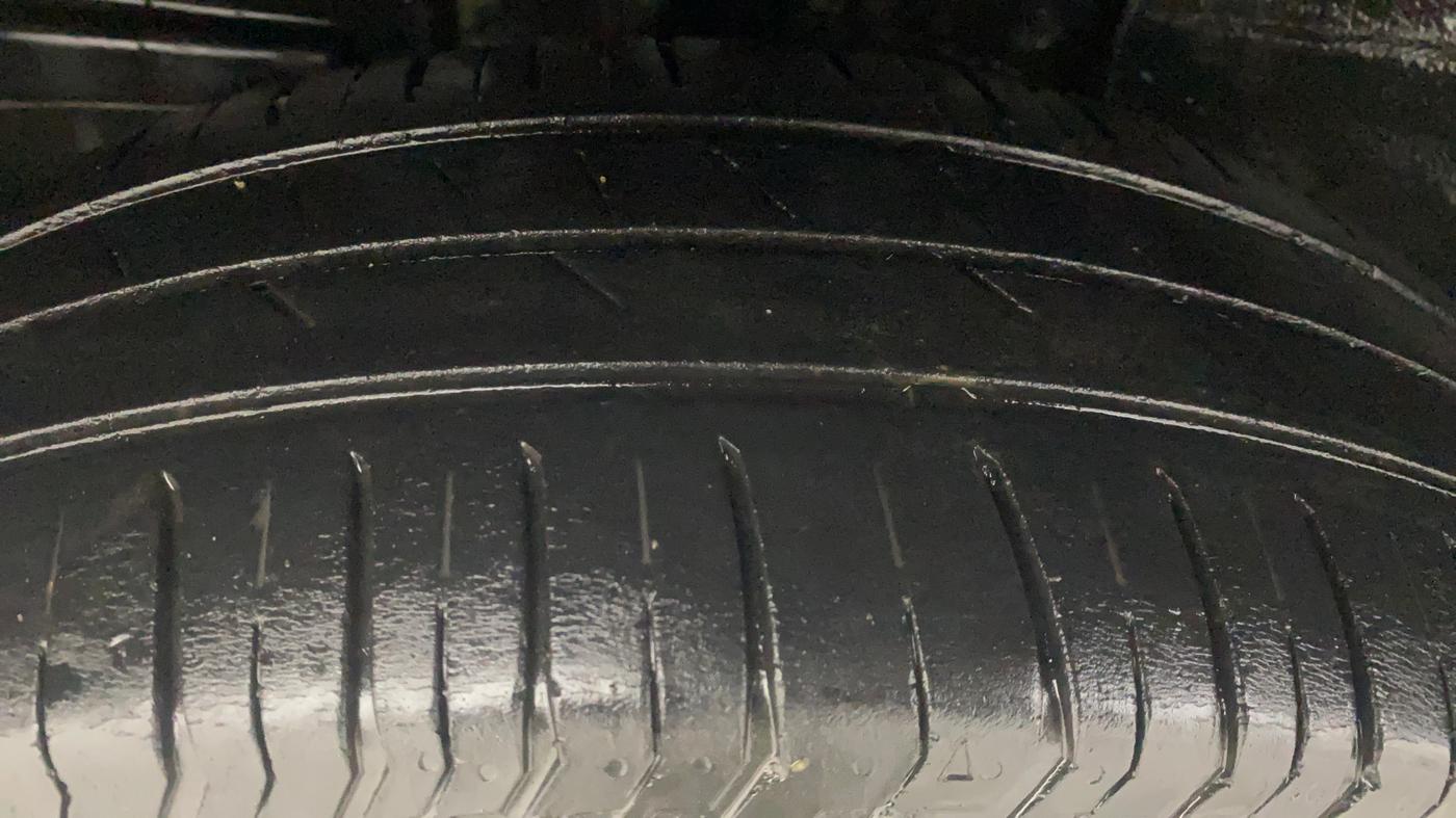 2021 Tata PUNCH ADVENTURE AMT, Petrol, Automatic, 73,695 km, Right Rear Tyre Tread