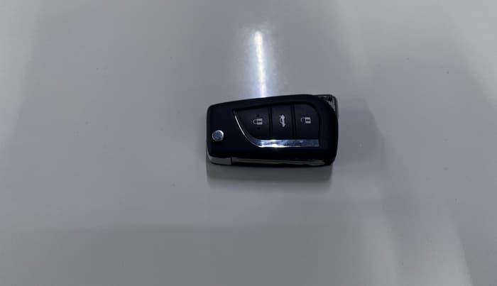 2015 Mahindra TUV300 T8, Diesel, Manual, 81,031 km, Key Close Up