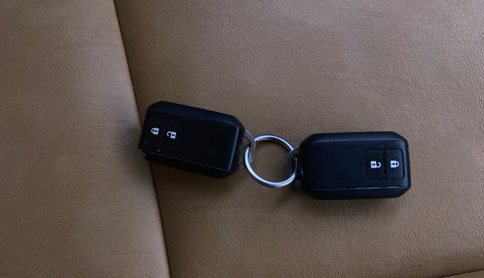 2019 Maruti Swift ZXI AMT, Petrol, Automatic, 1,00,201 km, Key Close Up