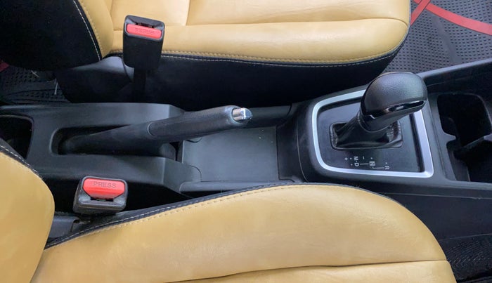 2019 Maruti Swift ZXI AMT, Petrol, Automatic, 1,00,201 km, Gear Lever