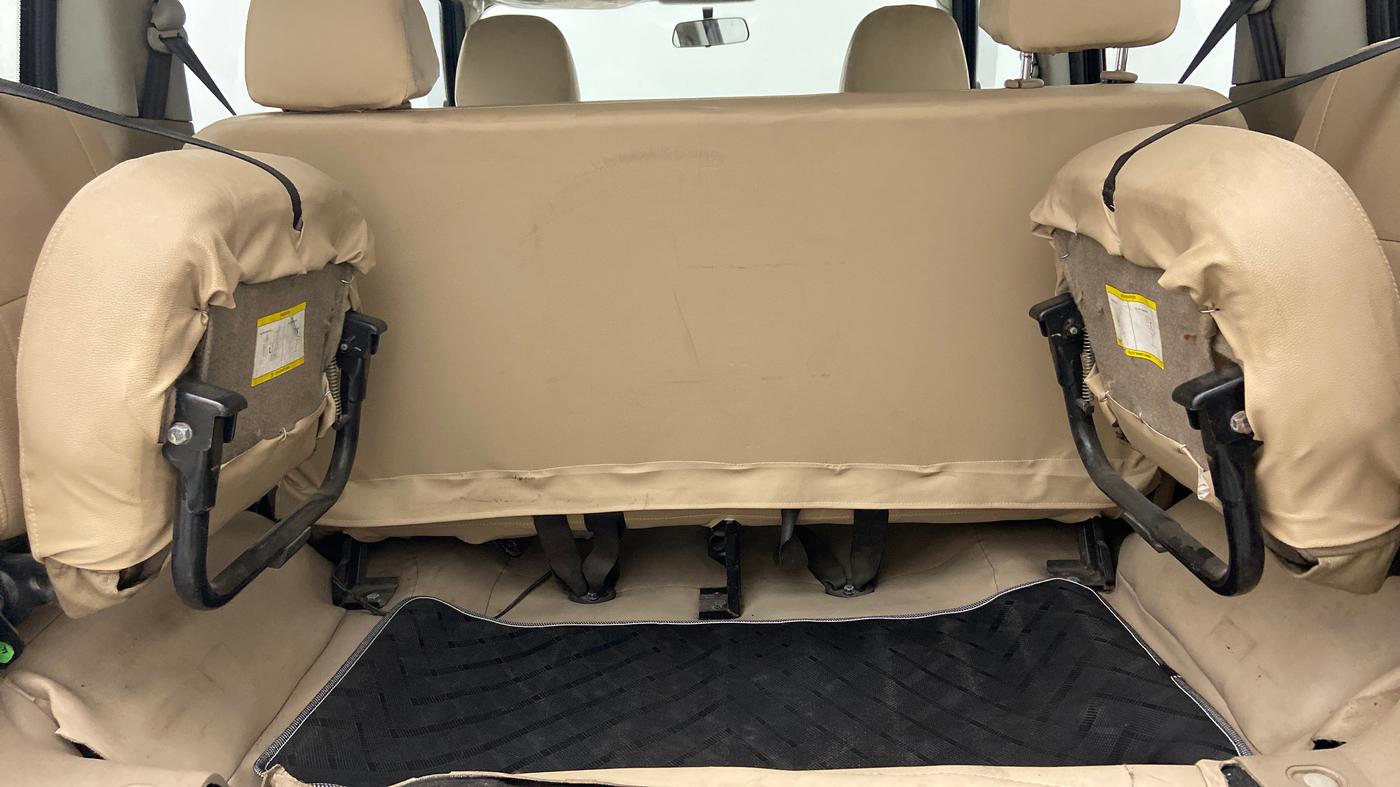 2015 Mahindra TUV300 T8 AT, Diesel, Automatic, 95,290 km, Boot Inside