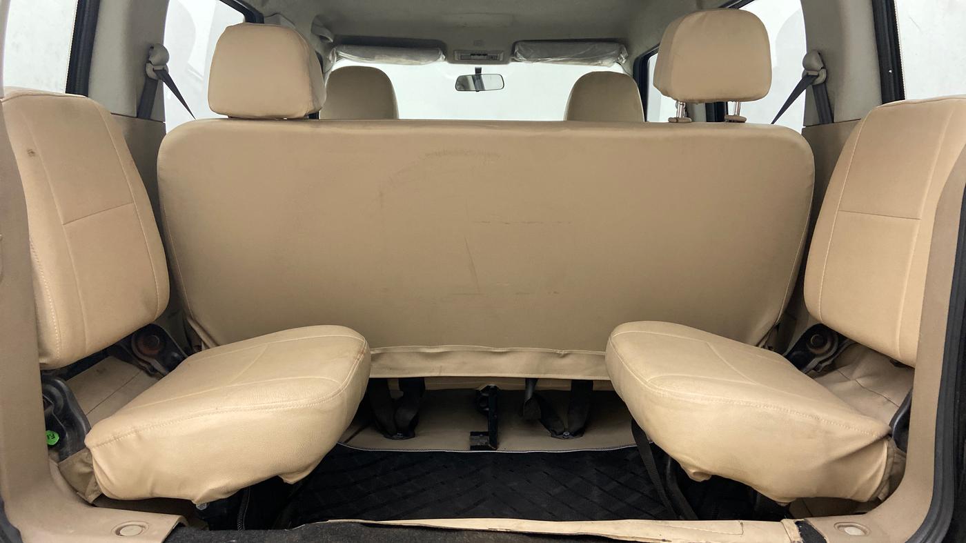 2015 Mahindra TUV300 T8 AT, Diesel, Automatic, 95,290 km, Third Seat Row ( optional )