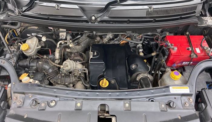 2015 Mahindra TUV300 T8 AT, Diesel, Automatic, 95,290 km, Open Bonet