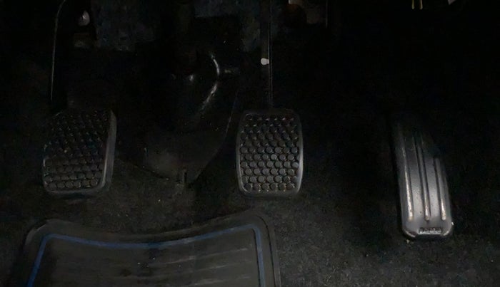 2012 Maruti Alto 800 LXI, Petrol, Manual, 32,067 km, Pedals