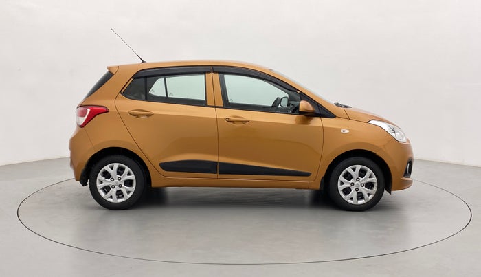 2016 Hyundai Grand i10 MAGNA 1.2 KAPPA VTVT, Petrol, Manual, 16,191 km, Right Side