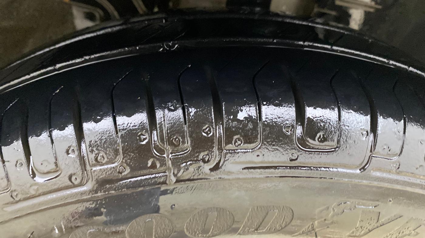 2017 Renault Kwid RXL 1.0 AMT, Petrol, Automatic, 79,966 km, Right Front Tyre Tread