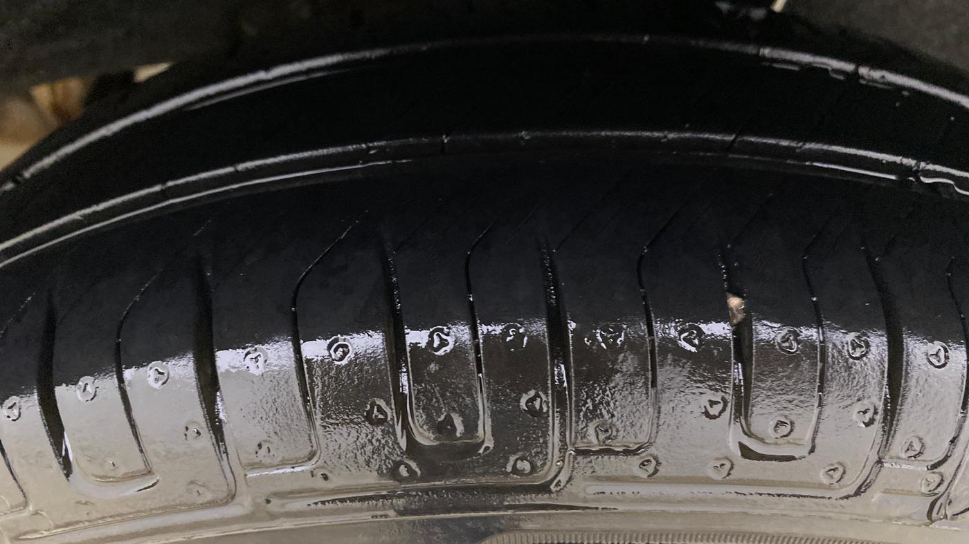 2017 Renault Kwid RXL 1.0 AMT, Petrol, Automatic, 79,966 km, Left Rear Tyre Tread