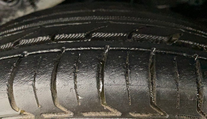 2011 Hyundai Santro Xing GLS, Petrol, Manual, 50,091 km, Left Rear Tyre Tread