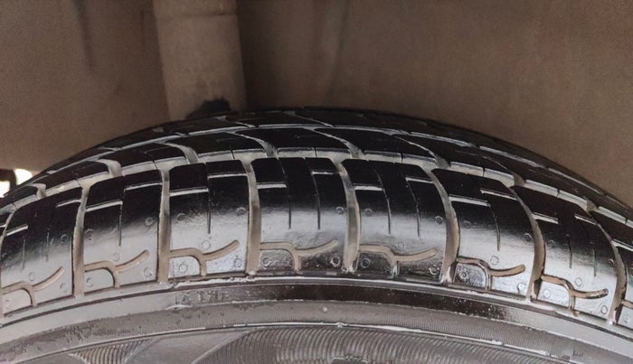 2021 Maruti New Wagon-R LXI CNG (O) 1.0, CNG, Manual, 63,246 km, Right Rear Tyre Tread