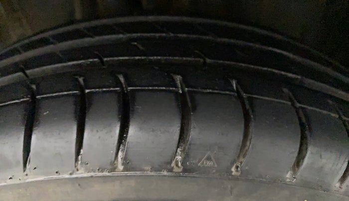 2015 Datsun Go Plus T, Petrol, Manual, 40,816 km, Left Front Tyre Tread