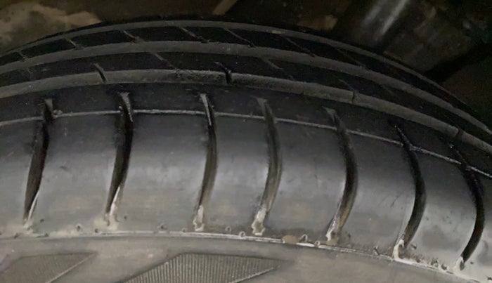 2015 Datsun Go Plus T, Petrol, Manual, 40,816 km, Right Rear Tyre Tread