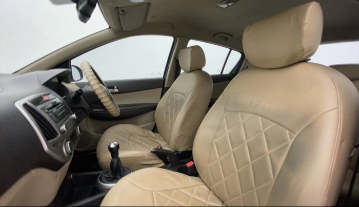 2012 Hyundai i20 SPORTZ 1.2 O, Petrol, Manual, 82,956 km, Right Side Front Door Cabin