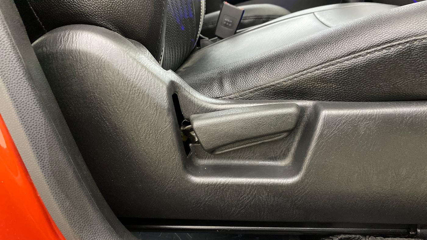 2021 Maruti Alto VXI PLUS, Petrol, Manual, 13,665 km, Driver Side Adjustment Panel
