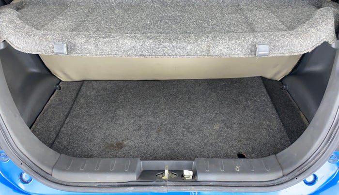 2015 Maruti Alto K10 VXI OPT, Petrol, Manual, 45,652 km, Boot Inside