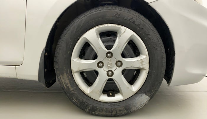 2014 Hyundai Verna FLUIDIC 1.4 VTVT, Petrol, Manual, 1,11,033 km, Right Front Wheel